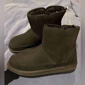 Old Navy Black Booties